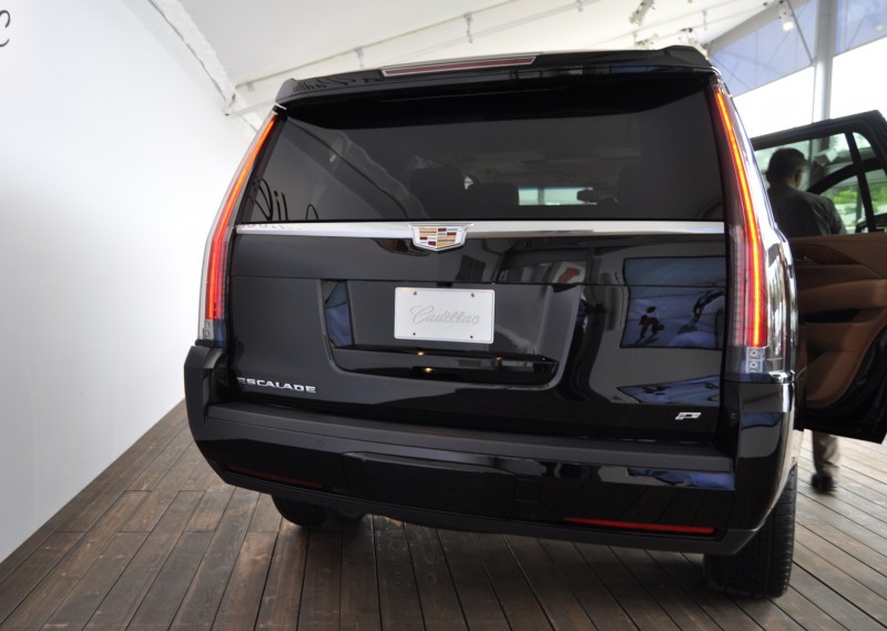 2015 Cadillac Escalade Platinum and Standard Model Unveiled for Pebble Beach 23