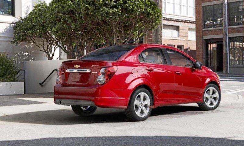 2015 Chevy Sonic RS Sedan COLORS and Buyers Guide Info 40