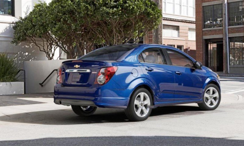 2015 Chevy Sonic RS Sedan COLORS and Buyers Guide Info 44