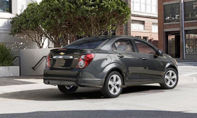 2015 Chevy Sonic RS Sedan COLORS and Buyers Guide Info 52