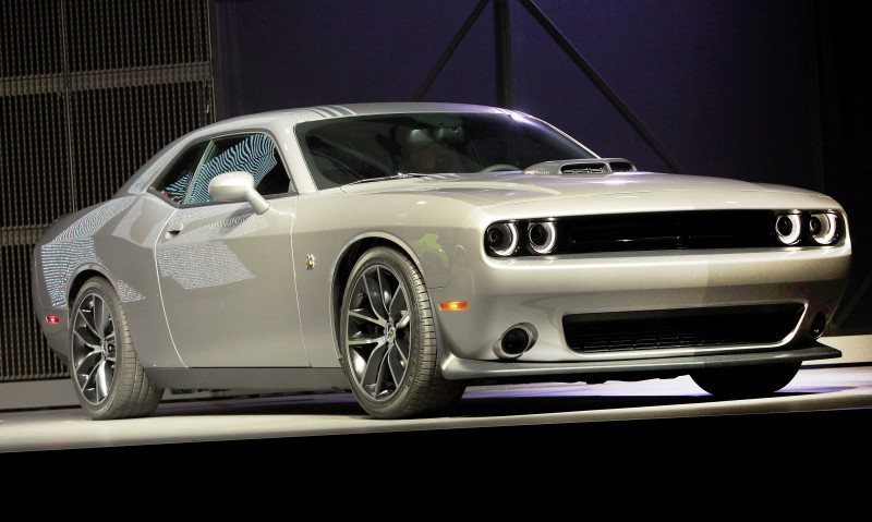 2015 Dodge Challenger Is Sporty At All Levels - 6.4L Scat Pack, 5.7L V8 RT and Even V6 Super Track Pak! 40