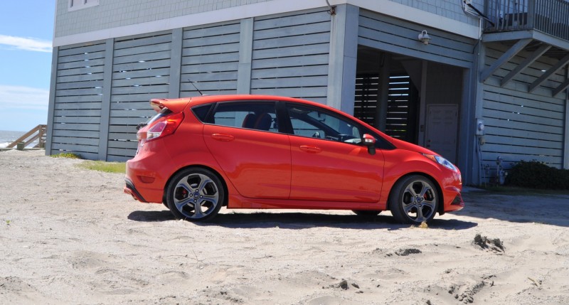 2015 Ford Fiesta ST 45