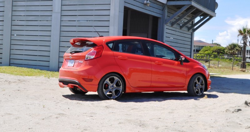 2015 Ford Fiesta ST 46