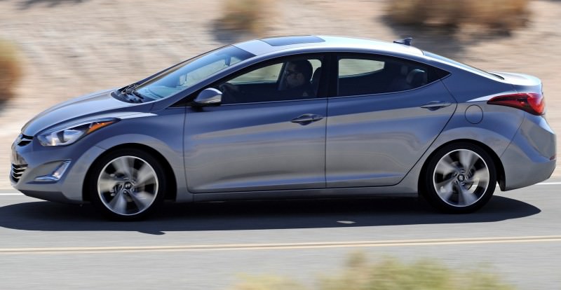 2015 Hyundai Elantra Sedan Brings Classy LED and Tech Updates  24