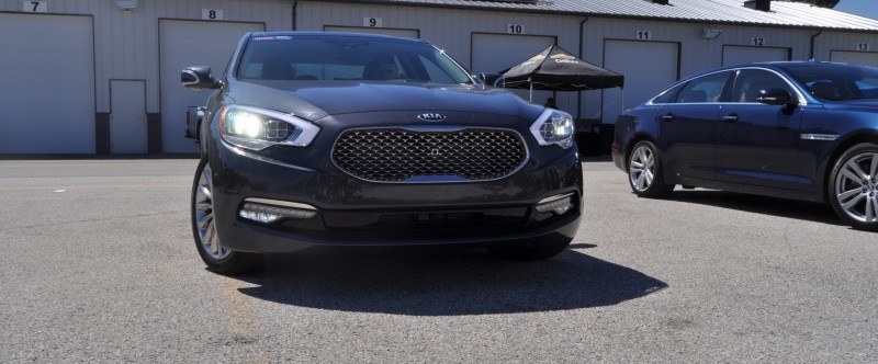 2015 Kia K900 LED Lighting Low, High and Brake Light Photos 11