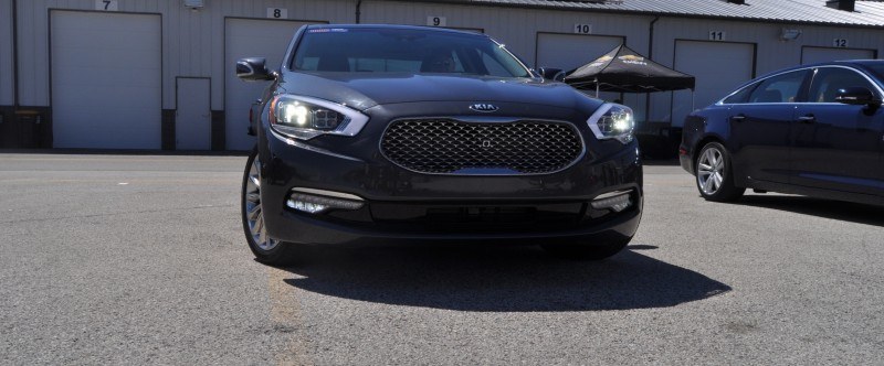 2015 Kia K900 LED Lighting Low, High and Brake Light Photos 12