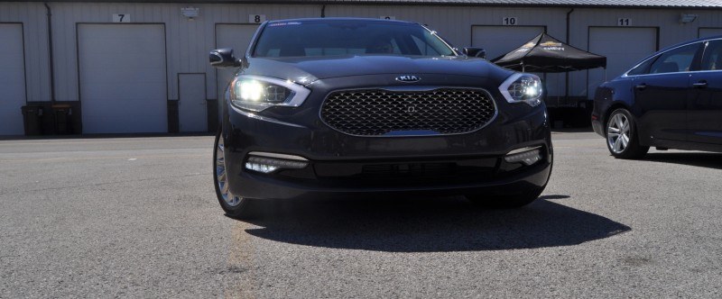 2015 Kia K900 LED Lighting Low, High and Brake Light Photos 13