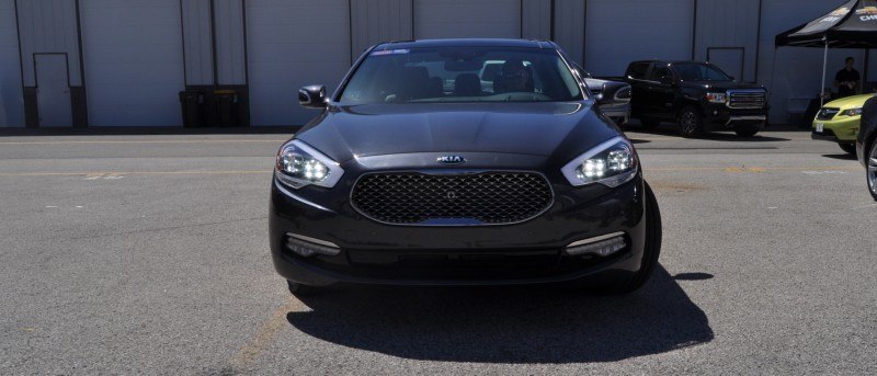 2015 Kia K900 LED Lighting Low, High and Brake Light Photos 19