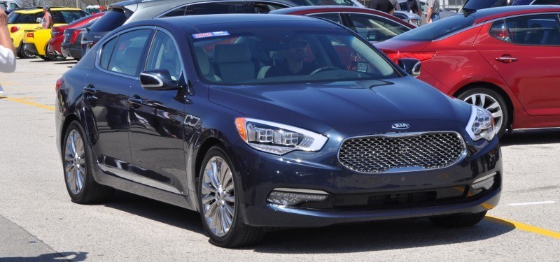 2015 Kia K900 LED Lighting Low, High and Brake Light Photos 7