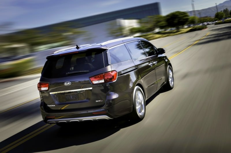 2015 Kia Sedona Becomes Seriously Competitive With Lux Style, Tech and Cabin Space 14