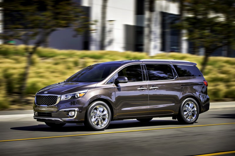 2015 Kia Sedona Becomes Seriously Competitive With Lux Style, Tech and Cabin Space 6