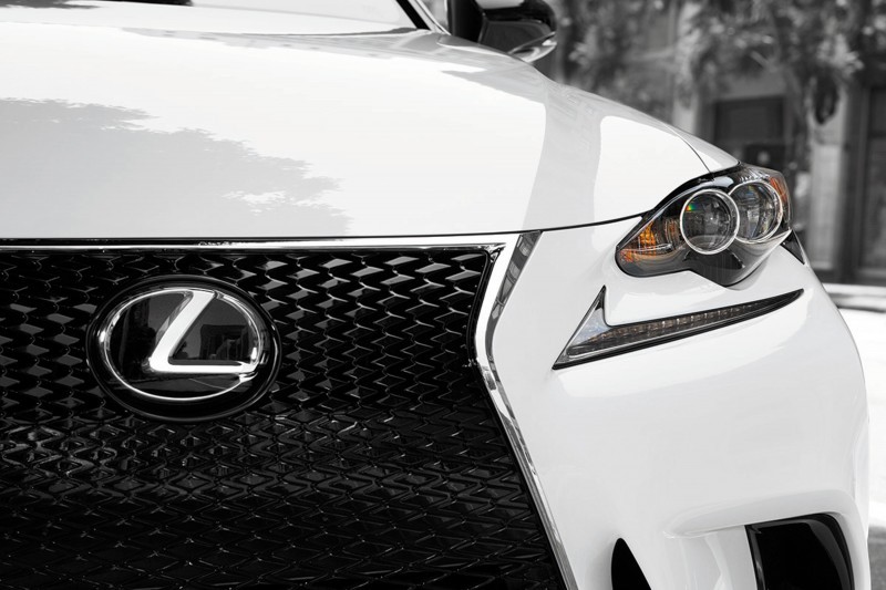 2015 Lexus Crafted Line Debuts at Pebble Beach with Five TUMI-Styled Production Models 8