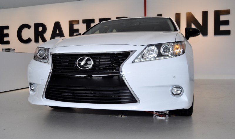 2015 Lexus ES Crafted Line 11