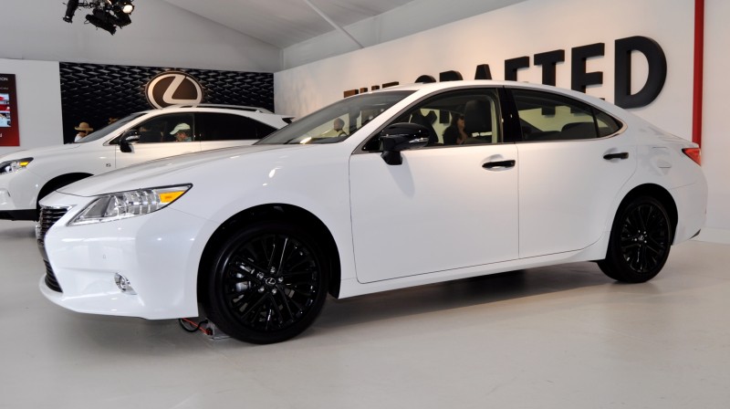 2015 Lexus ES Crafted Line 16