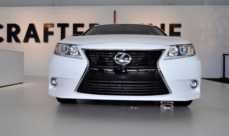 2015 Lexus ES Crafted Line 8