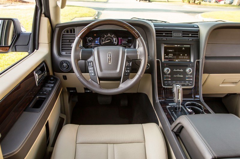 2015 Lincoln Navigator 3