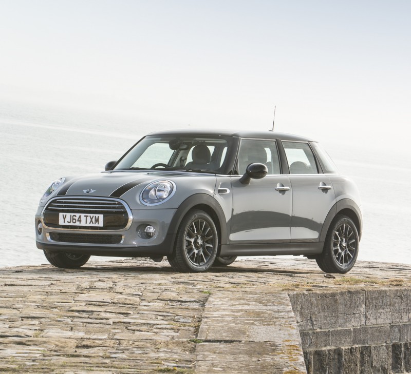 2015 MINI 5-Door 14