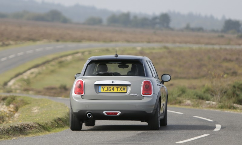 2015 MINI 5-Door 21