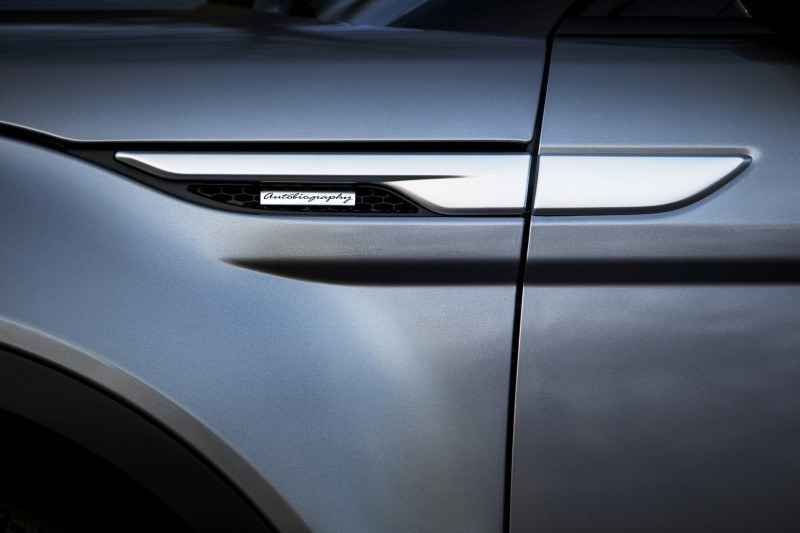 2015 Range Rover Evoque Gains 9-Speed Auto, Refreshed Info Tech and Boosted Engine HP 11