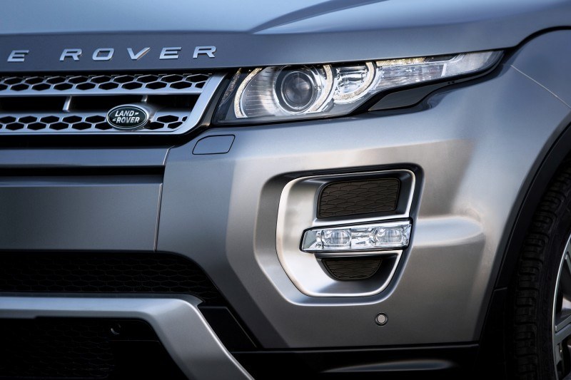 2015 Range Rover Evoque Gains 9-Speed Auto, Refreshed Info Tech and Boosted Engine HP 8