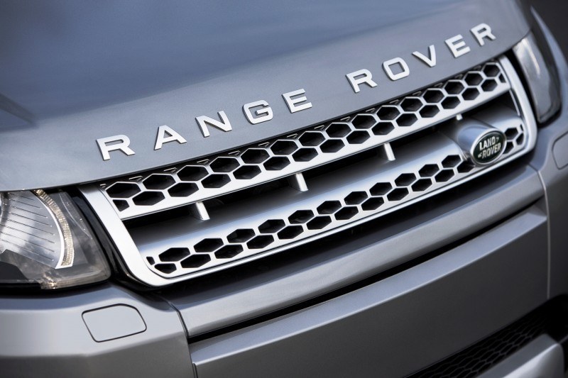2015 Range Rover Evoque Gains 9-Speed Auto, Refreshed Info Tech and Boosted Engine HP 9