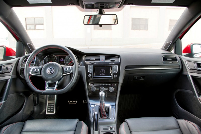 2015 VW GTI USA26