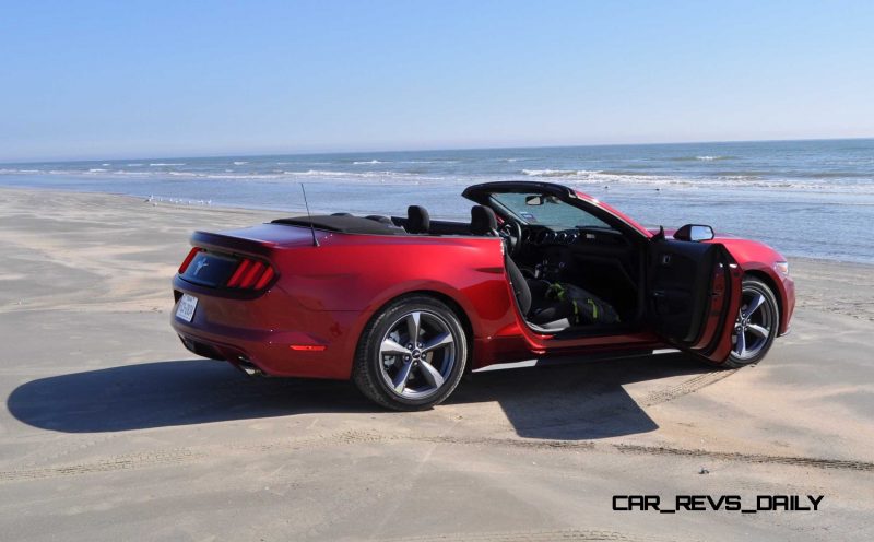 2015 Ford Mustang Convertible  77