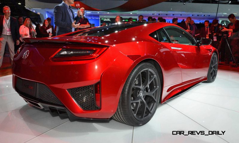 Detroit NAIAS 2015 Showfloor Gallery 49