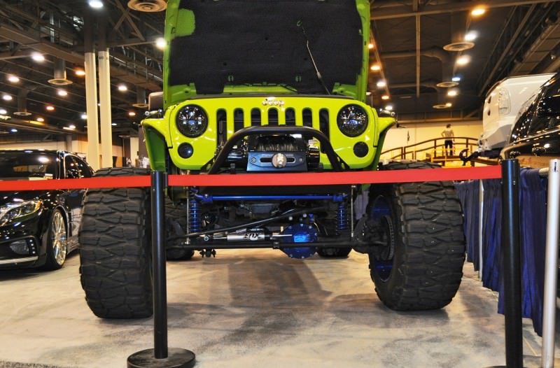 Houston Auto Show Customs - Top 10 LIFTED TRUCKS 17