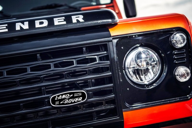 Land Rover Honors 2015 Defender Retirement with Trio of Special Editions 10