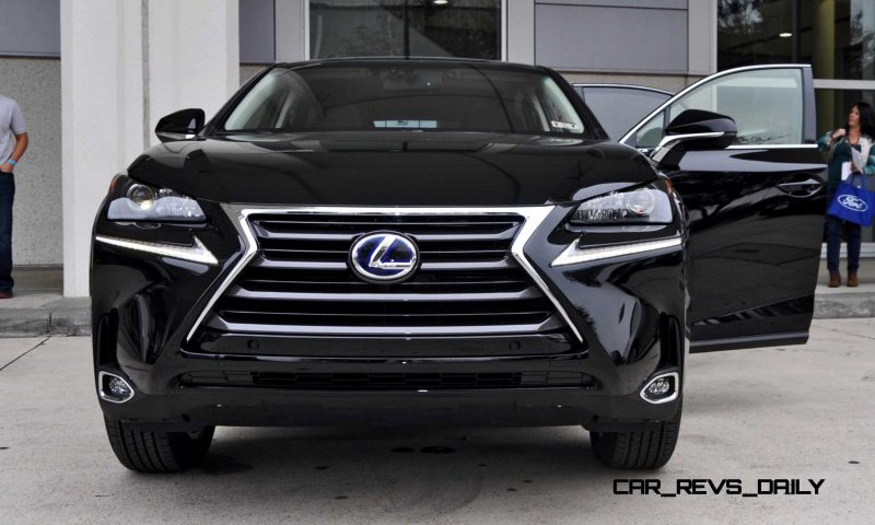 2015 Lexus NX300h 31