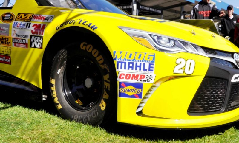 2015 Toyota Camry NASCAR Dollar General 36