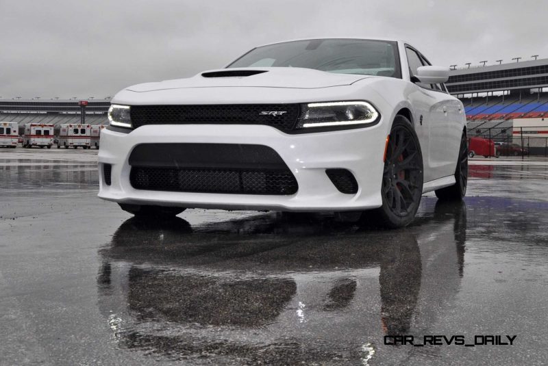 2015 Dodge Charger SRT HELLCAT Review 34