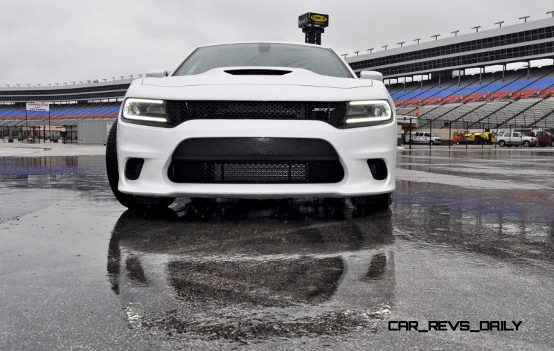 2015 Dodge Charger SRT HELLCAT Review 36