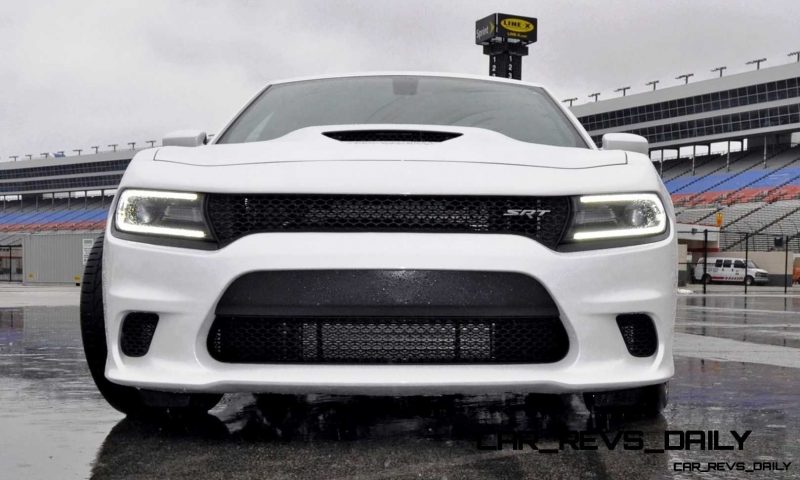 2015 Dodge Charger SRT HELLCAT Review 36