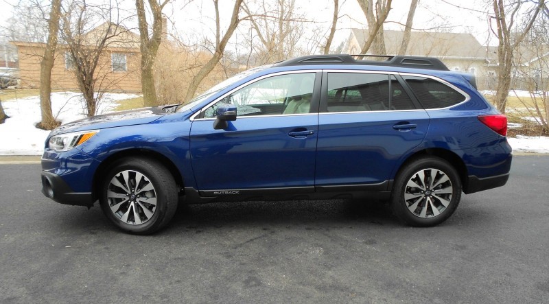 2015 Subaru Outback Limited 1