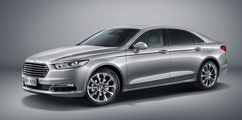 2016 Ford Taurus China 1