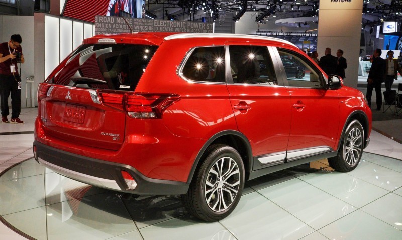 2016 Mitsubishi Outlander GT 4