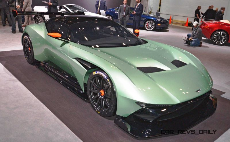 #NYIAS 2015 Showfloor Gallery 40