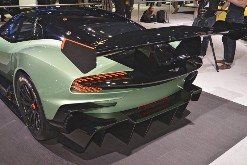 #NYIAS 2015 Showfloor Gallery 44