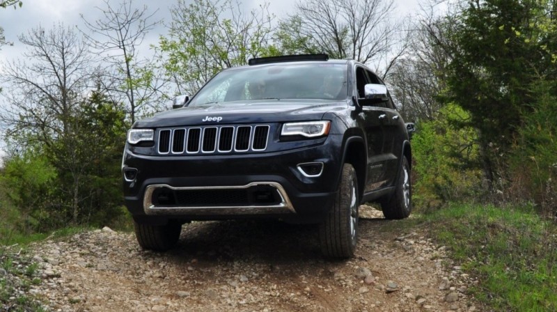 2014-Jeep-Grand-Cherokee-Shows-Its-Trail-Rated-Skills-Off-Road-44