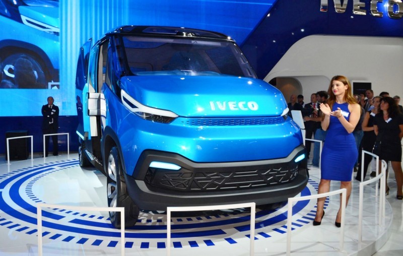 2015 IVECO Vision Concept Van 18