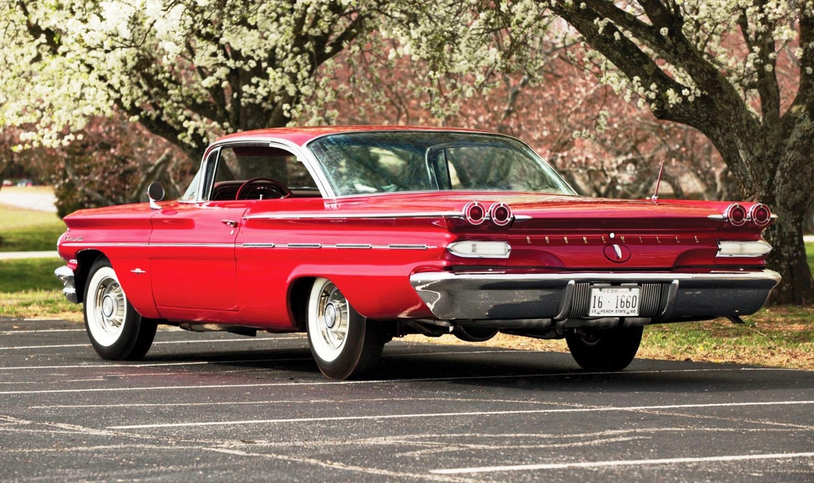 1960 Pontiac Bonneville Sport Coupe