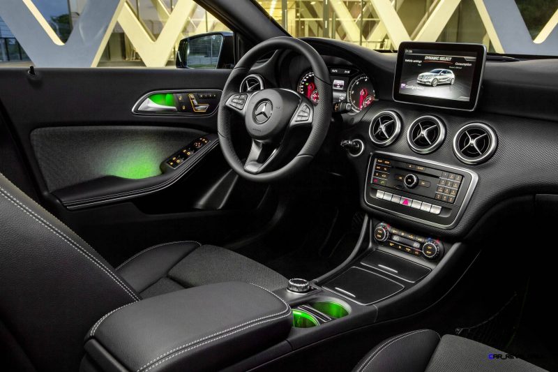 A 220d 4MATIC (Style), Elbaitgrün. Interieur Schwarz / Grün A 220d 4MATIC (Style), elbaite green, Interior black / green