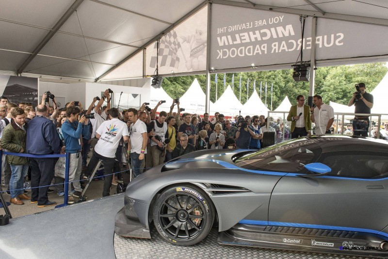 Aston Martin VULCAN 4