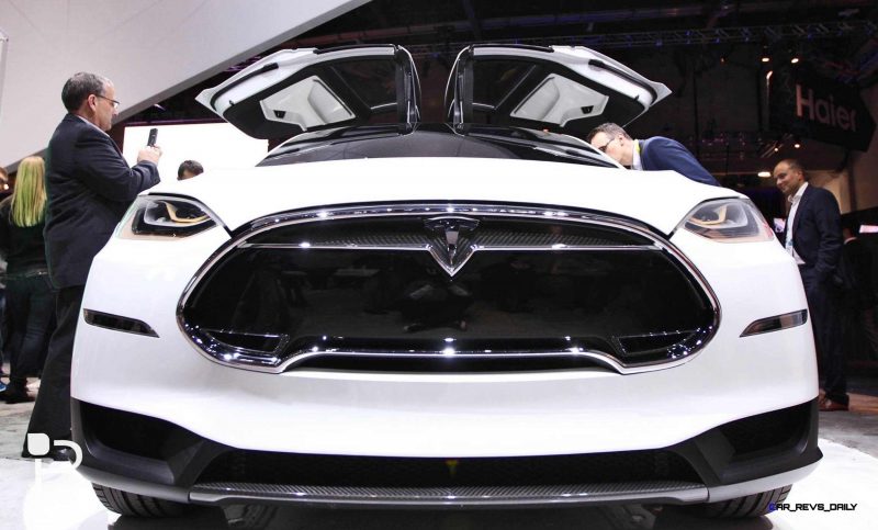 2016 TESLA Model X 13