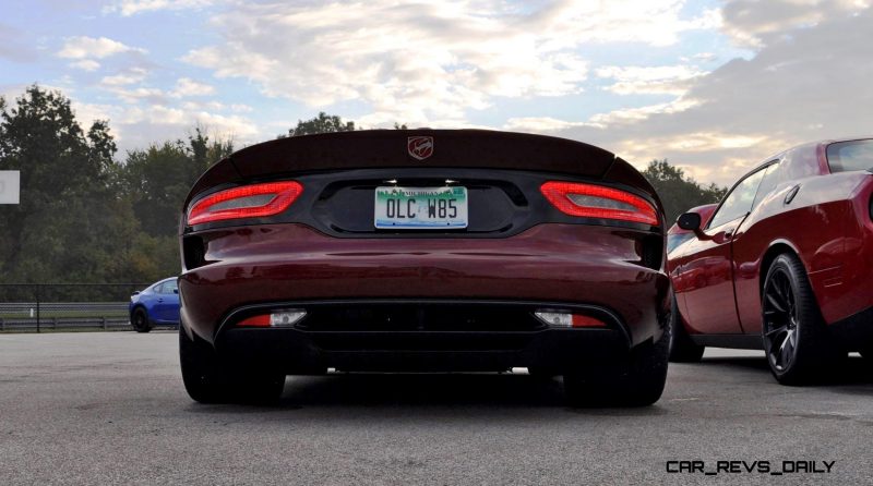 2016 Dodge Viper GT Review 19