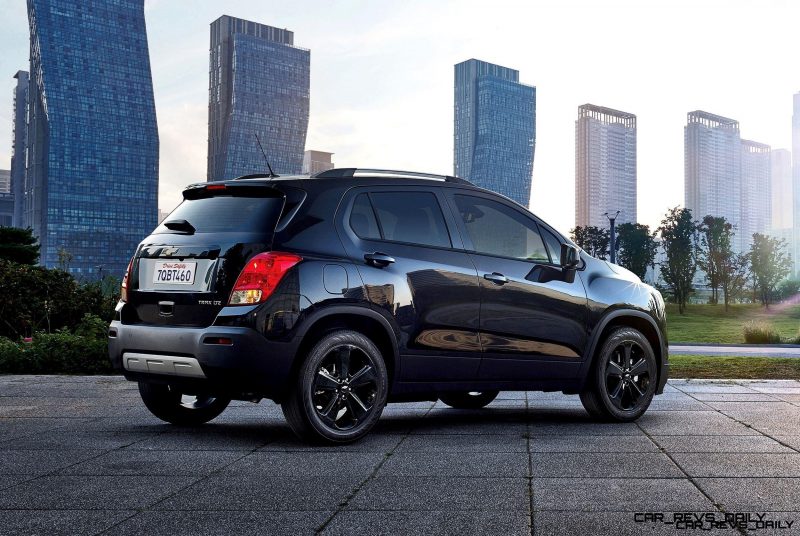 2016-Chevrolet-Trax-MidnightEdition-029