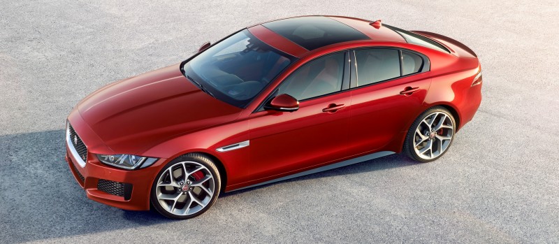 2016 Jaguar XE 10