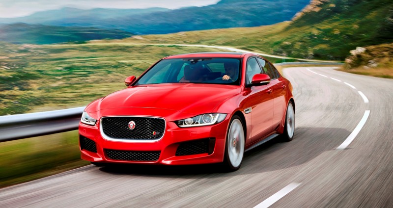 2016 Jaguar XE 19